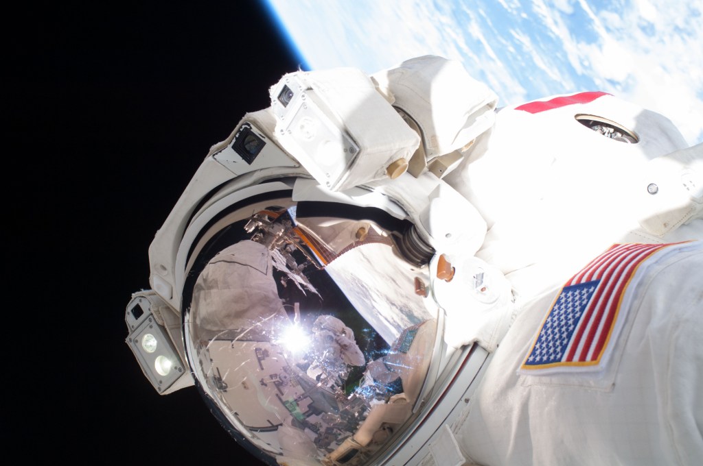 How does space flight affect the brain?